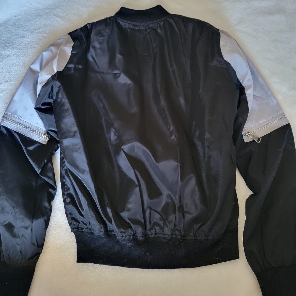 Bomber Jacket - Picture 4 of 4